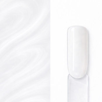 Top Coat Milky White Coconut Milk N9 aplicat pe o mostră ovală pentru unghii, cu efect alb lăptos translucid și textura lucioasă a produsului în fundal