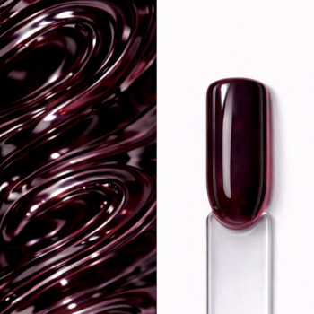 Top Coat roșu pigmentat Grape Syrup N9 aplicat pe o mostră ovală pentru unghii, cu finisaj lucios și textura nuanței în fundal